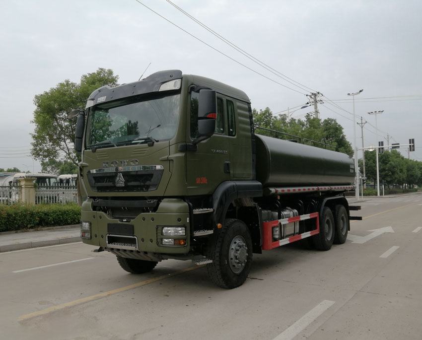 重汽豪沃400馬力-六驅(qū)綠化噴灑車